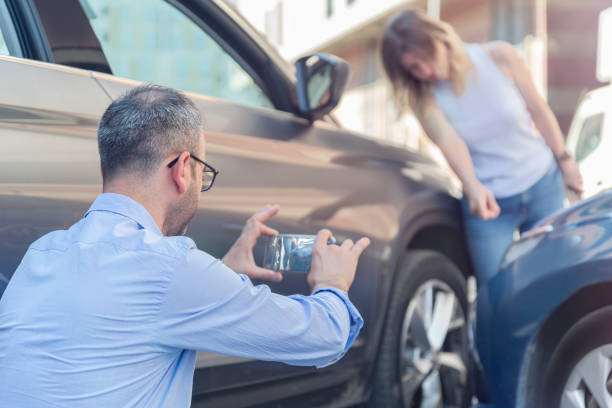 Professional Commercial Auto Insurance technician working in Walden, NY